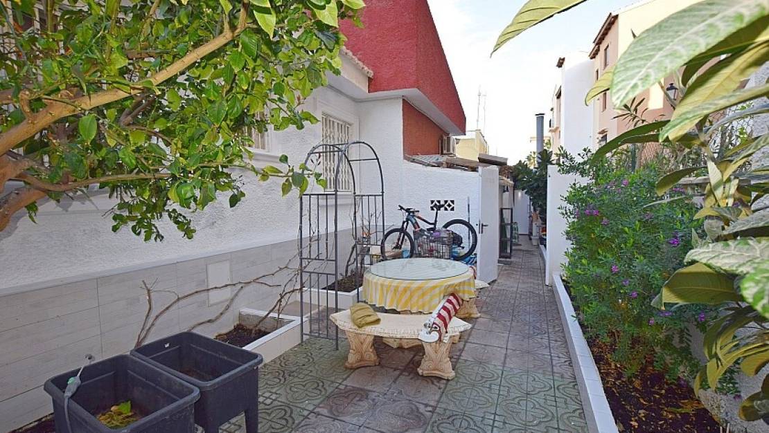 Venta - Chalet - Torrevieja - Torrevieja Centro