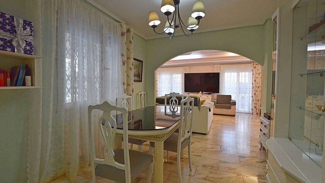 Venta - Chalet - Torrevieja - Torrevieja Centro