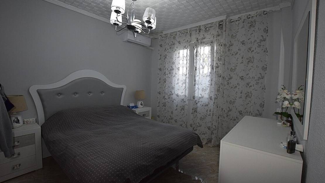 Venta - Chalet - Torrevieja - Torrevieja Centro