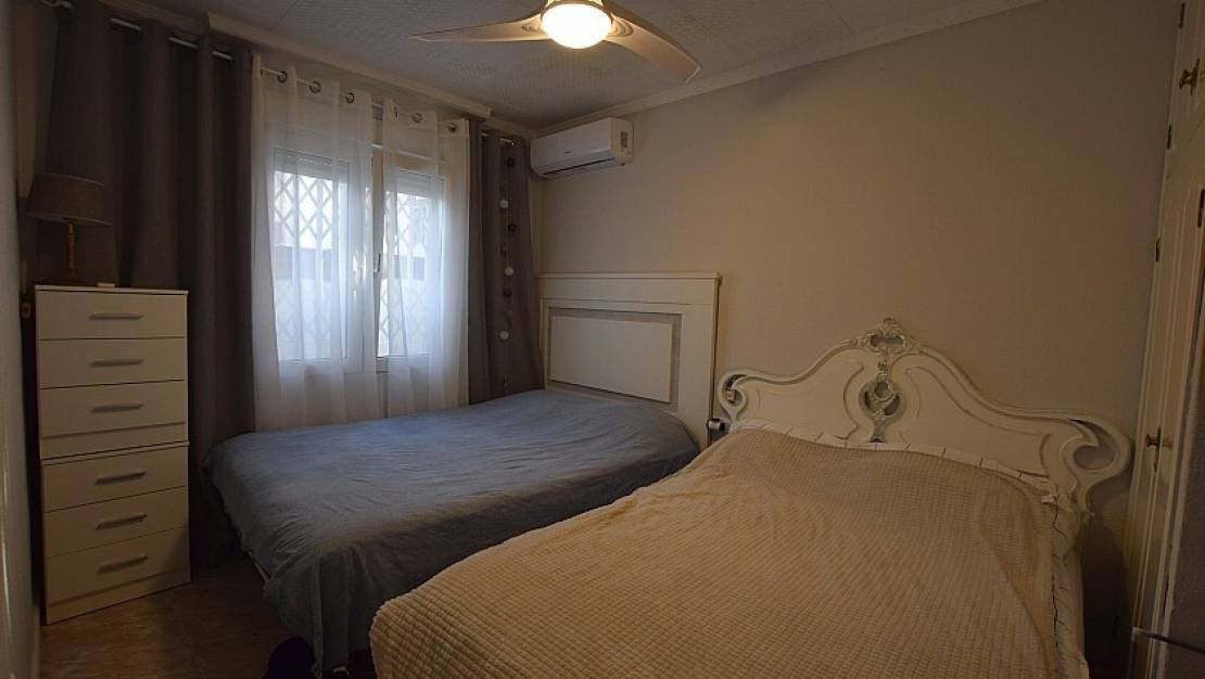 Venta - Chalet - Torrevieja - Torrevieja Centro