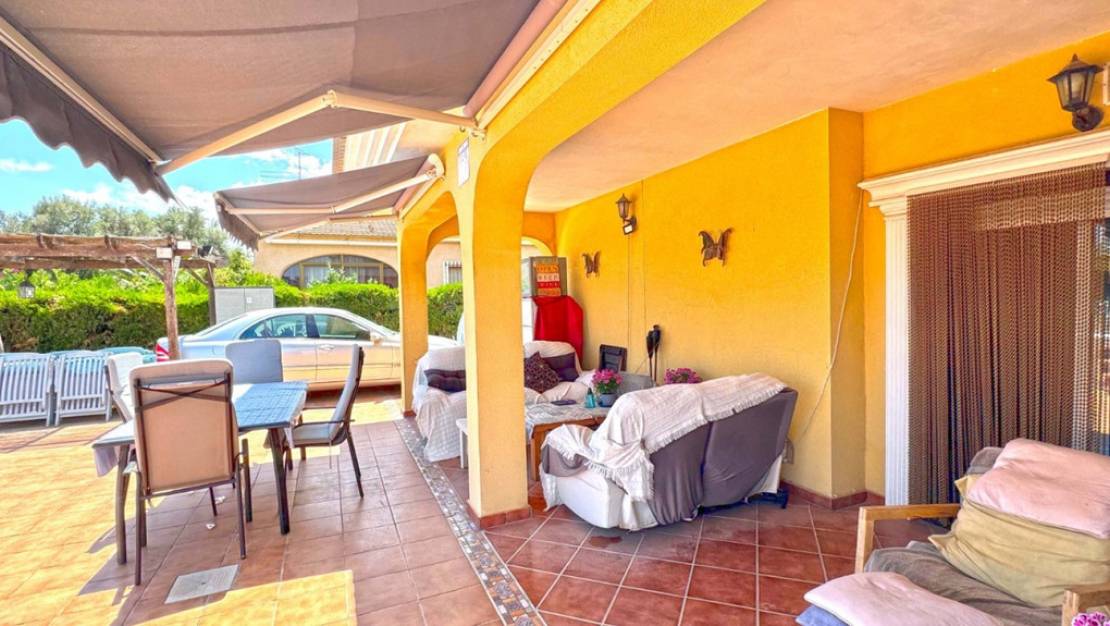 Venta - Chalet - Torrevieja - Torrevieja Centro
