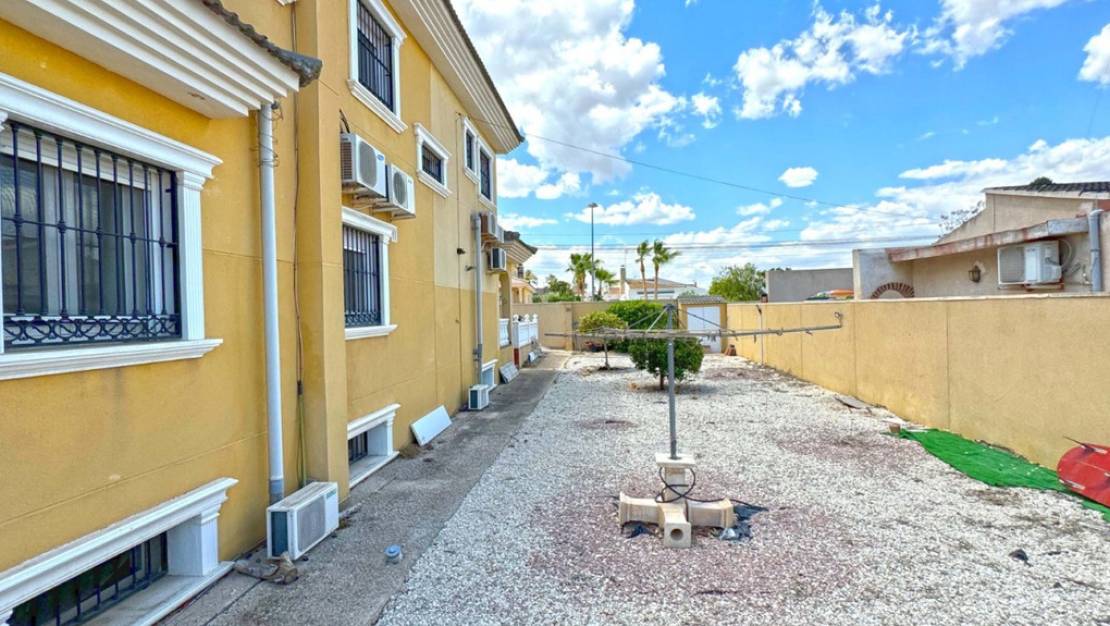 Venta - Chalet - Torrevieja - Torrevieja Centro