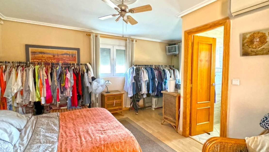 Venta - Chalet - Torrevieja - Torrevieja Centro