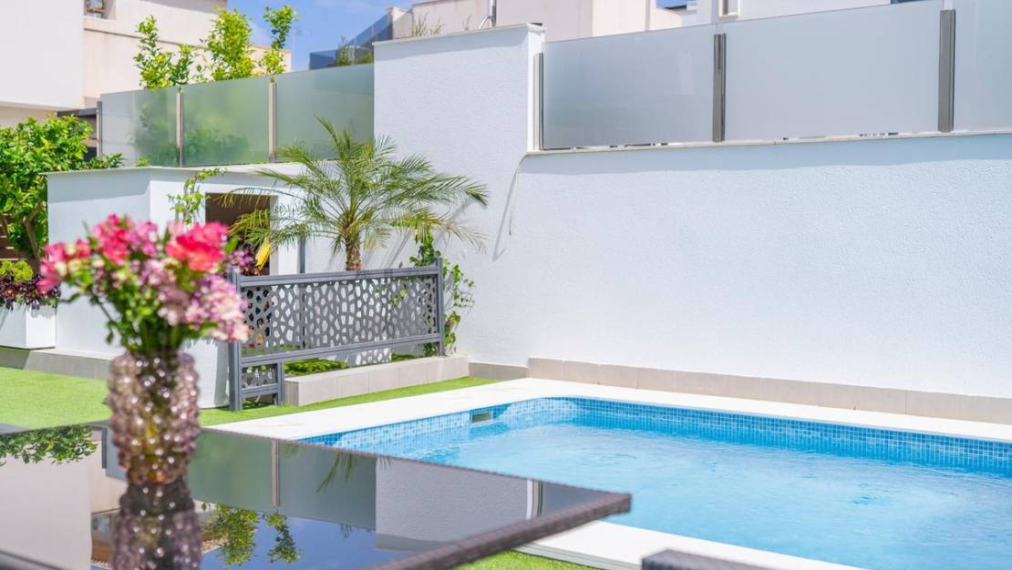 Venta - Chalet - Torrevieja - Torrevieja Centro
