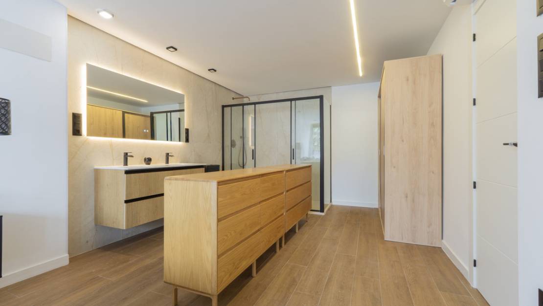 Venta - Chalet - Torrevieja - Torrevieja Centro
