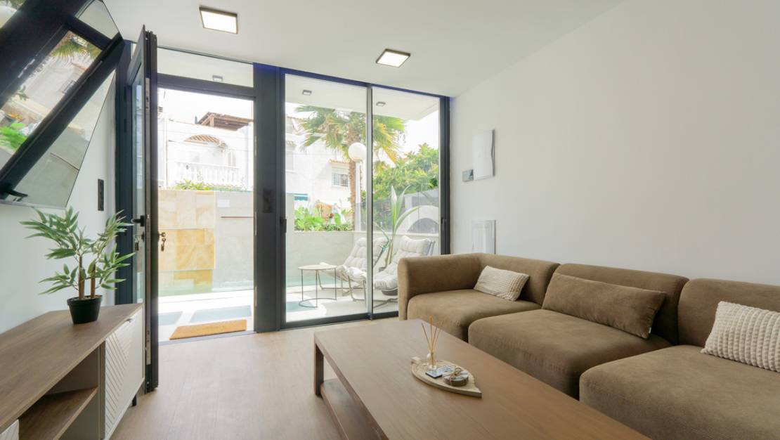 Venta - Chalet - Torrevieja - Torrevieja Centro
