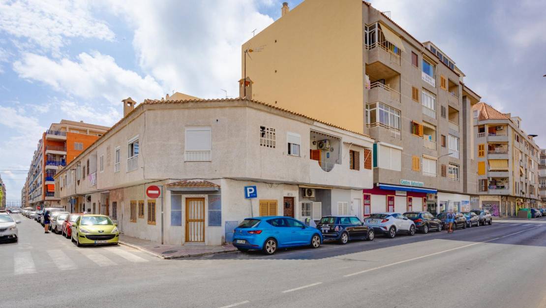 Venta - Chalet - Torrevieja - Torrevieja Centro