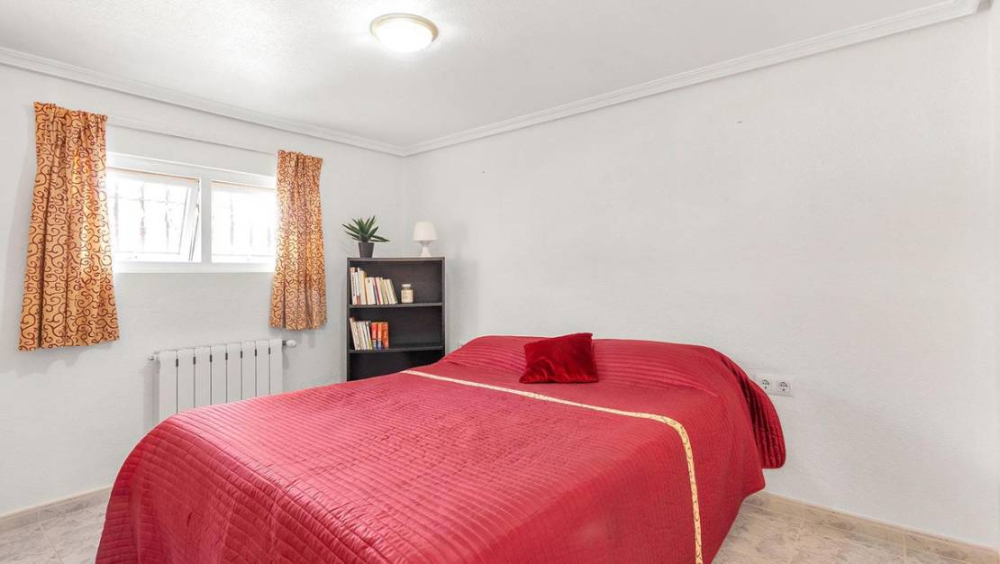 Venta - Chalet - Torrevieja - Torrevieja Centro