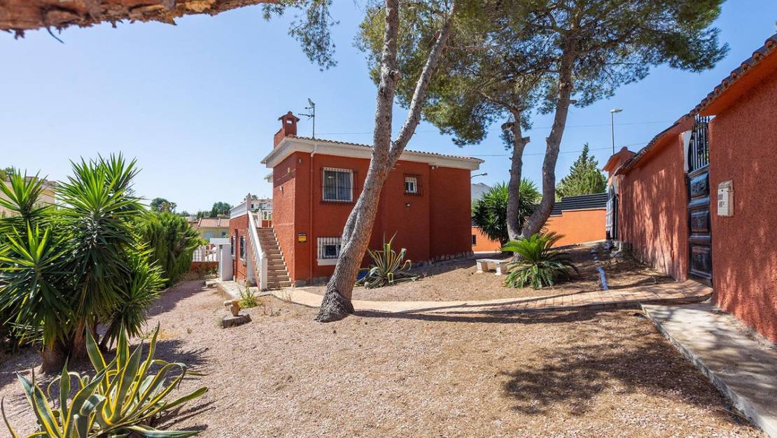 Venta - Chalet - Torrevieja - Torrevieja Centro