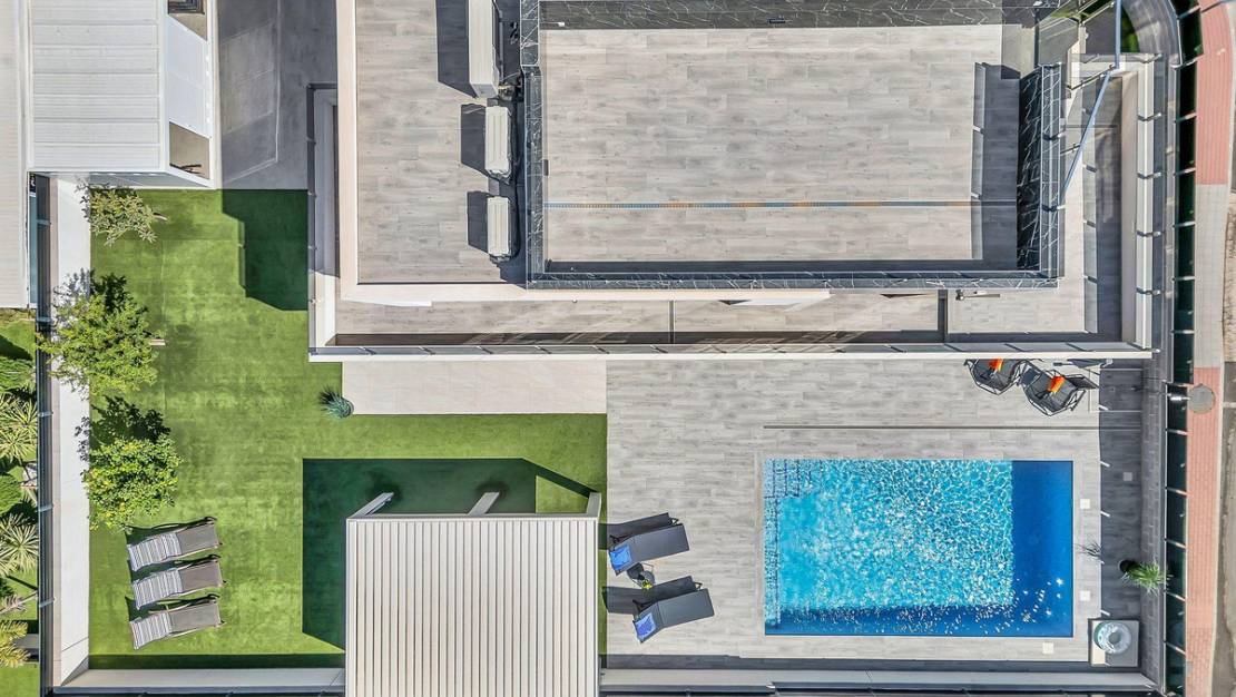 Venta - Chalet - Torrevieja - Torrevieja Centro