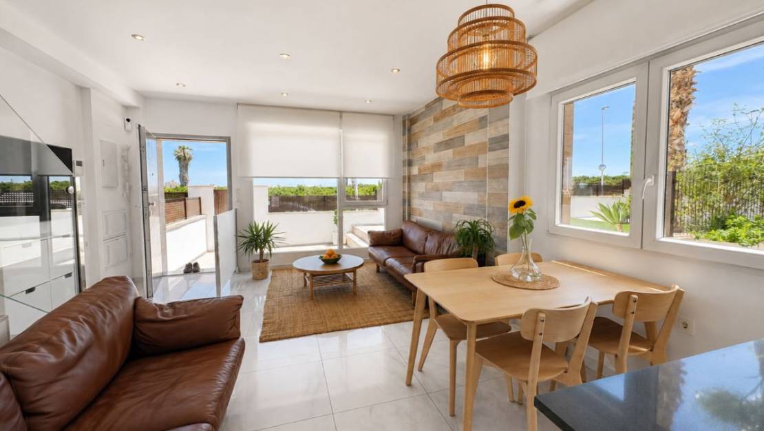 Venta - Chalet - Torrevieja - Torrevieja Centro