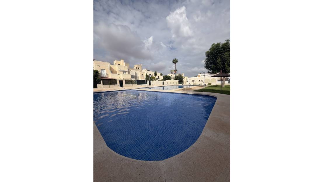 Venta - Chalet - Torrevieja - Torrevieja Centro