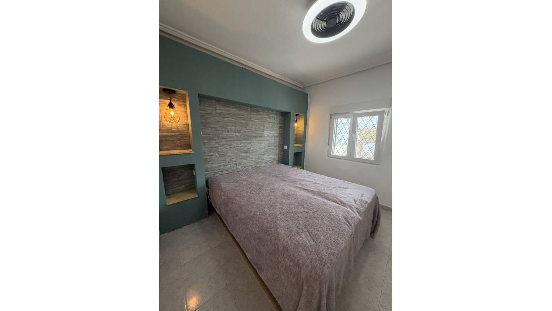 Venta - Chalet - Torrevieja - Torrevieja Centro