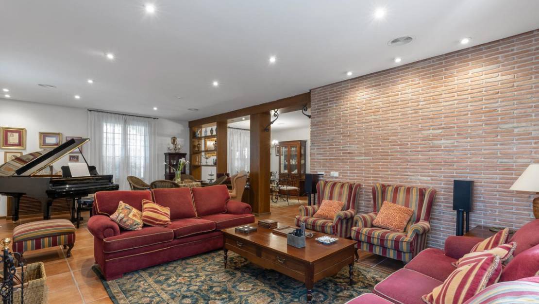 Venta - Chalet - Torrevieja - Torrevieja Centro