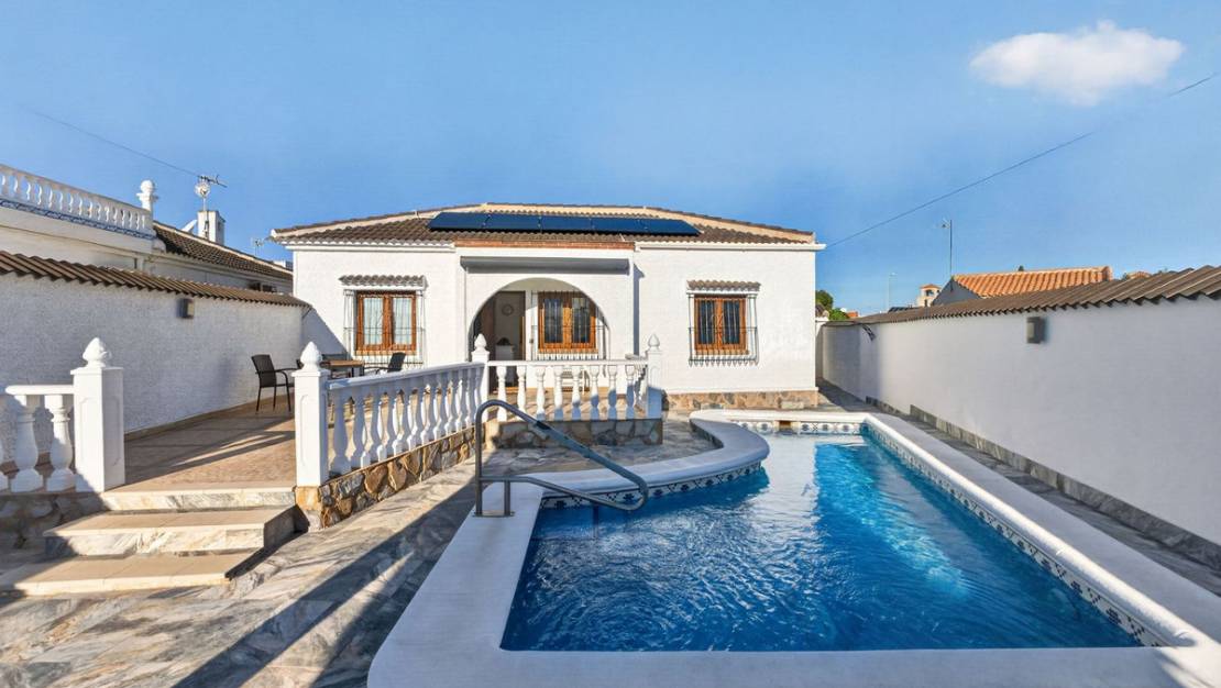 Venta - Chalet - Torrevieja - Torrevieja Centro