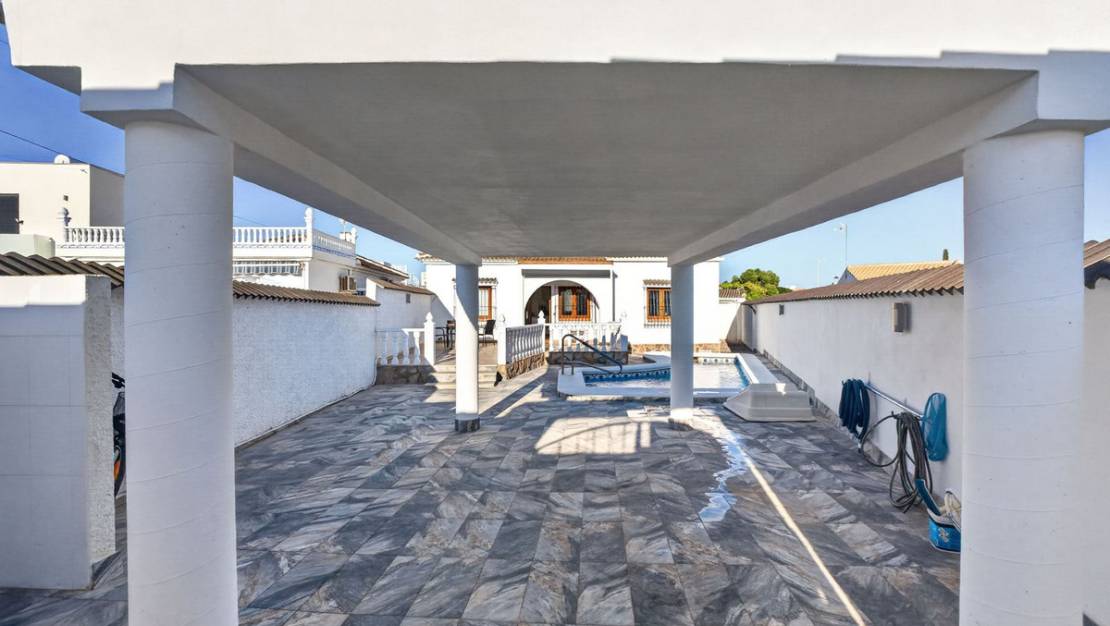 Venta - Chalet - Torrevieja - Torrevieja Centro