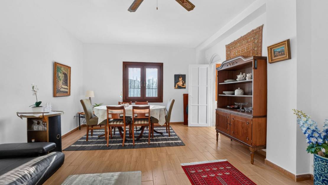 Venta - Chalet - Torrevieja - Torrevieja Centro