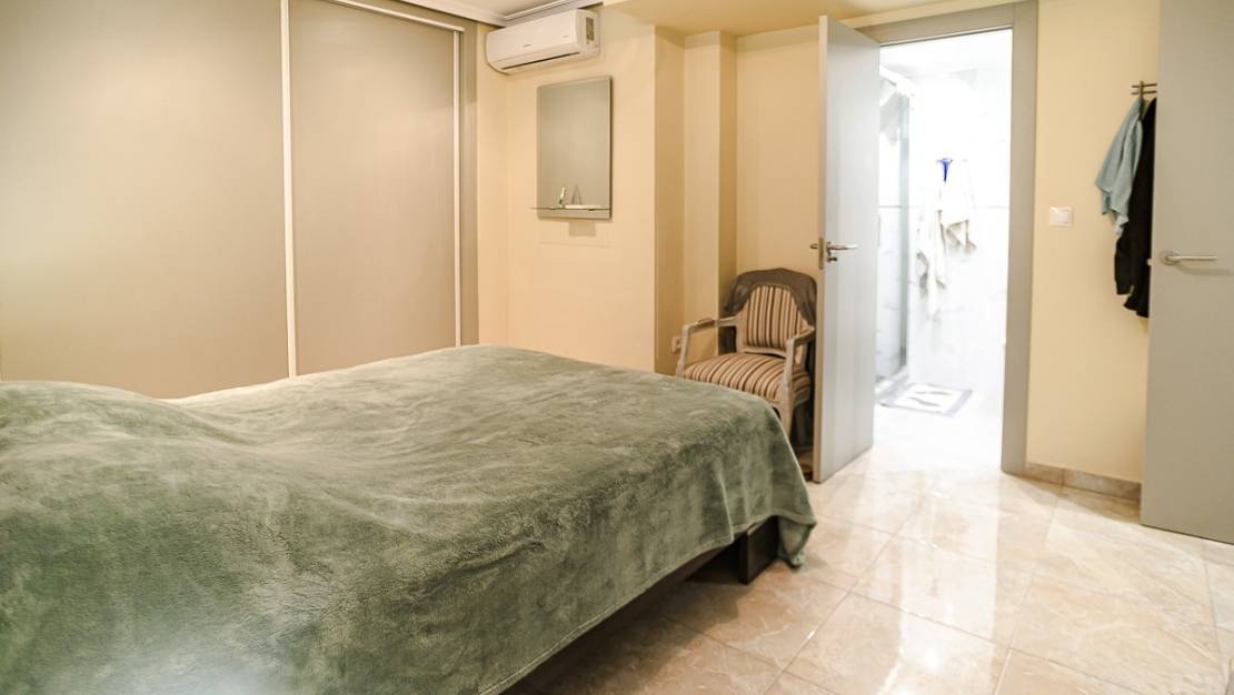 Venta - Chalet - Torrevieja - Torrevieja Centro