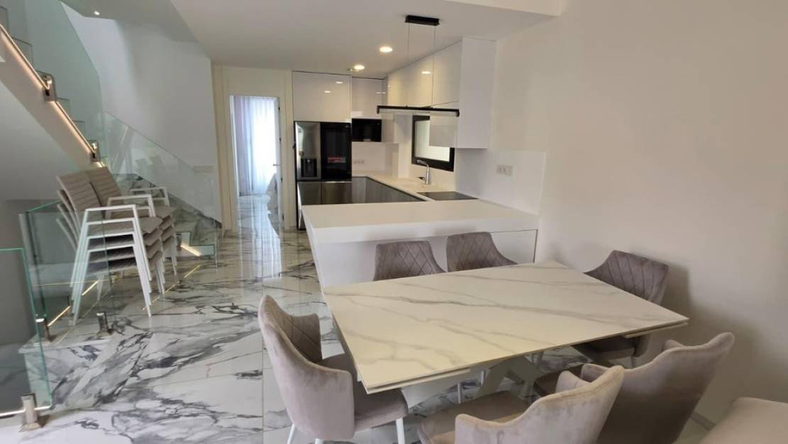 Venta - Chalet - Torrevieja - Torrevieja Centro