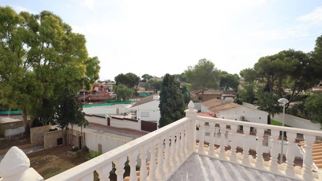 Venta - Chalet - Torrevieja - Torrevieja Centro