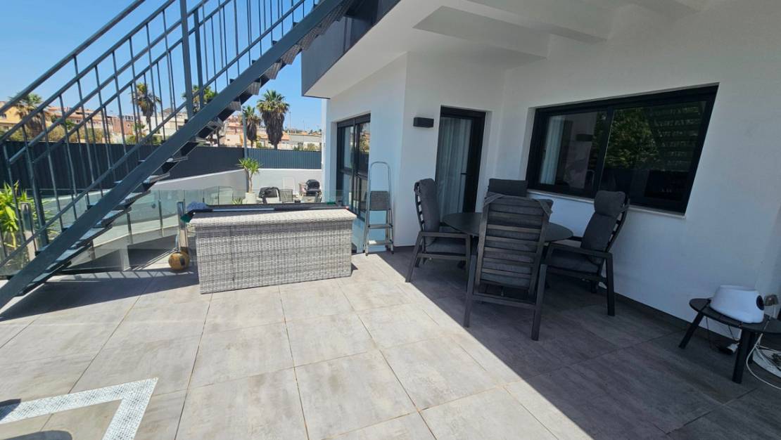 Venta - Chalet - Torrevieja - Torrevieja Centro