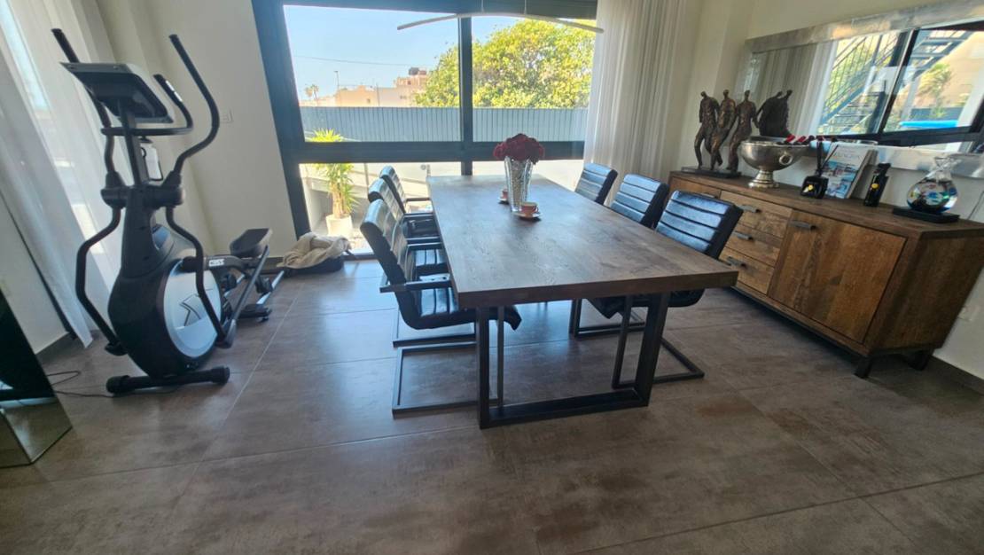 Venta - Chalet - Torrevieja - Torrevieja Centro