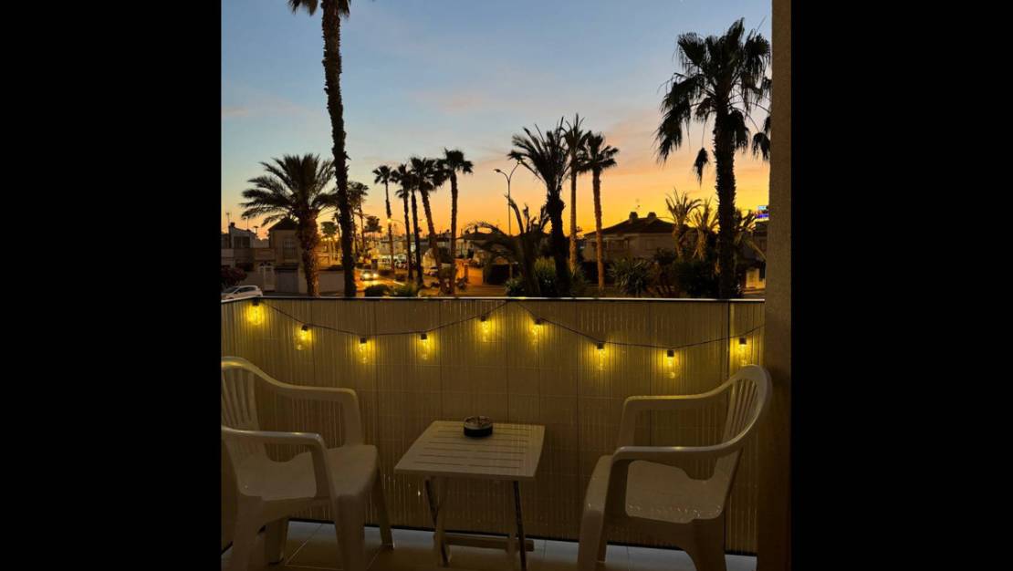 Venta - Chalet - Torrevieja - Torrevieja Centro