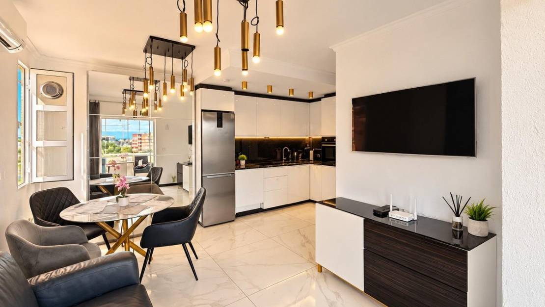 Venta - Chalet - Torrevieja - Torrevieja Centro
