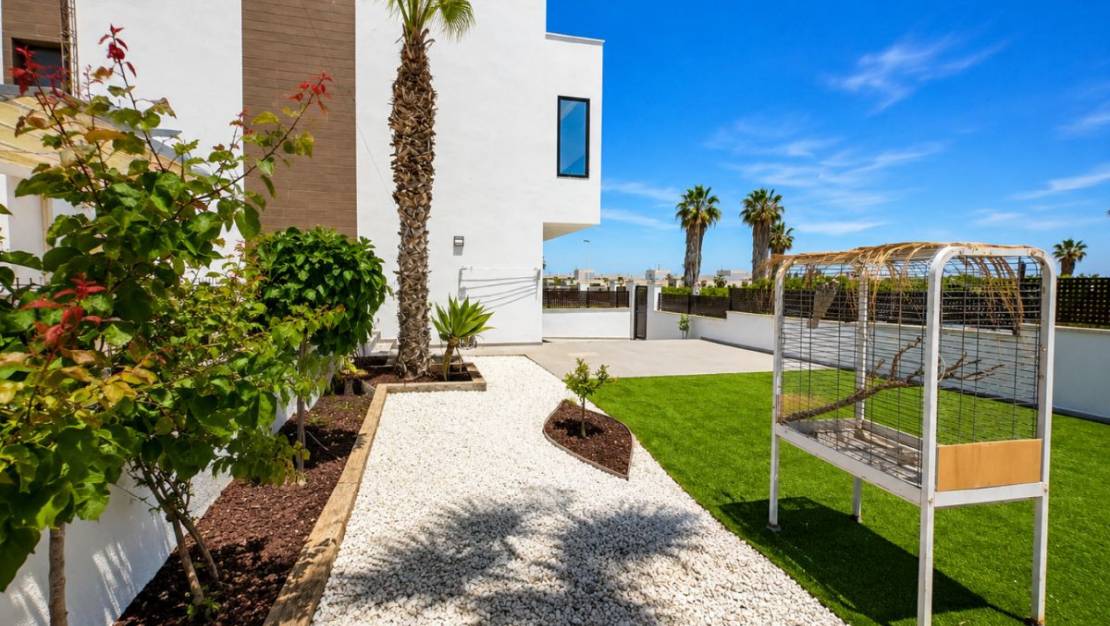 Venta - Chalet - Torrevieja - Torrevieja Centro