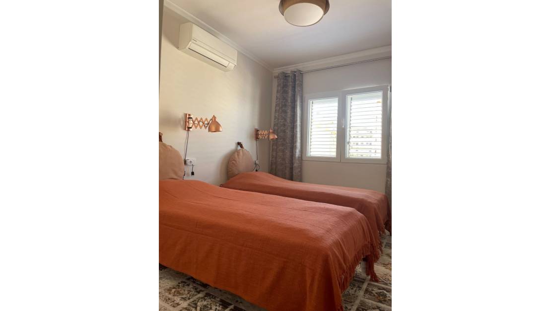 Venta - Chalet - Torrevieja - Torrevieja Centro