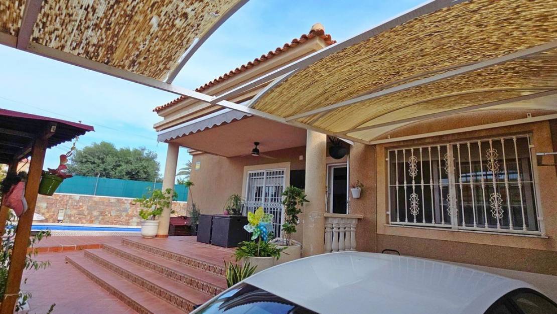 Venta - Chalet - Torrevieja - Torrevieja Centro