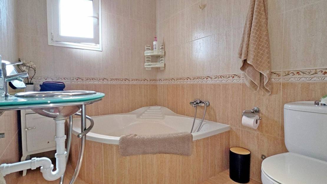 Venta - Chalet - Torrevieja - Torrevieja Centro