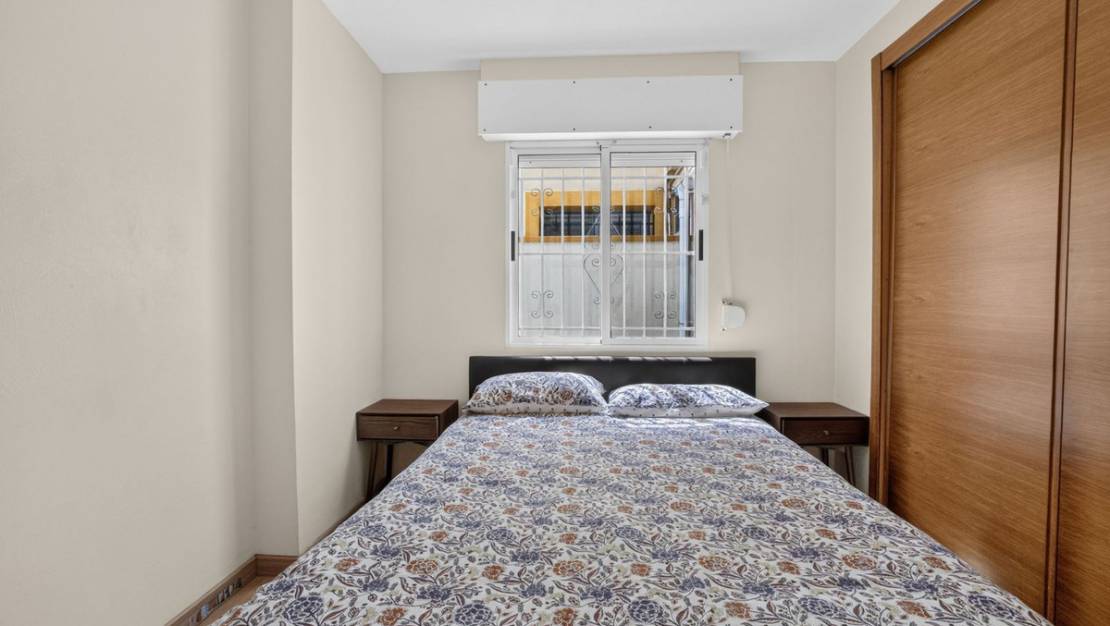 Venta - Chalet - Torrevieja - Torrevieja Centro