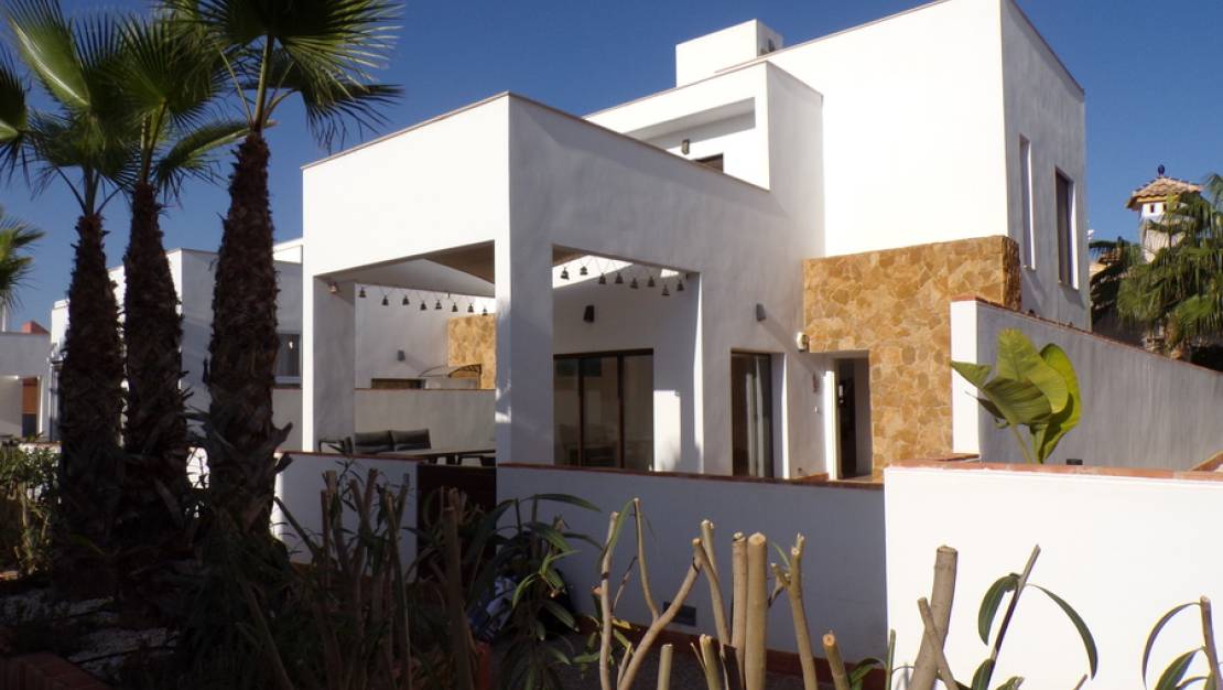 Venta - Chalet - Torrevieja