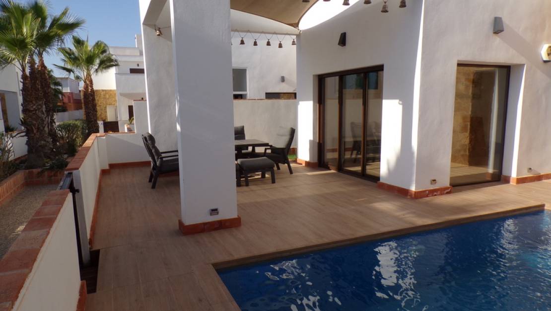 Venta - Chalet - Torrevieja