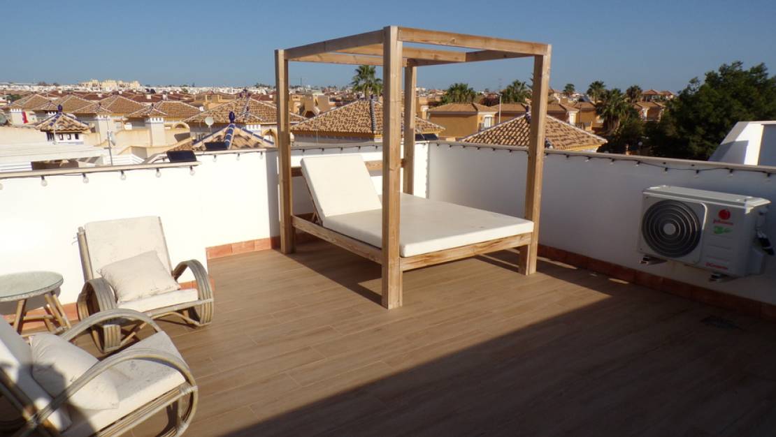 Venta - Chalet - Torrevieja