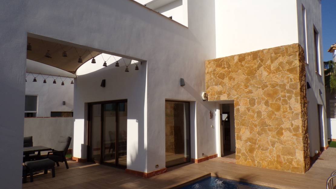 Venta - Chalet - Torrevieja