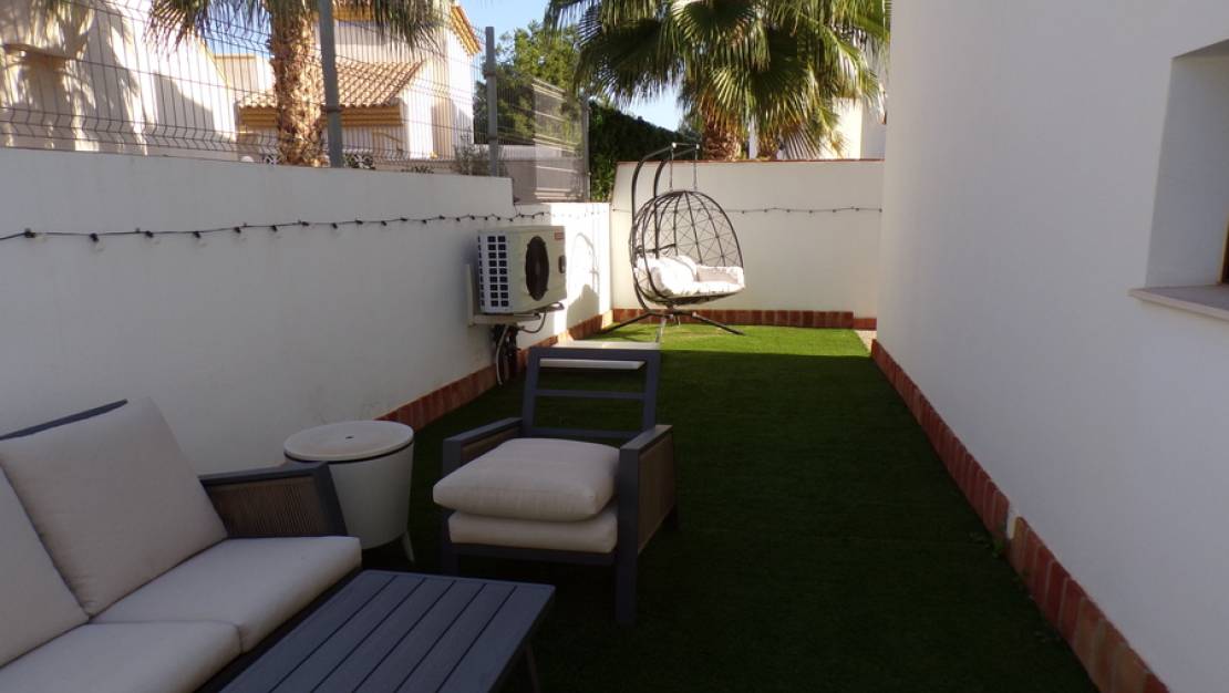 Venta - Chalet - Torrevieja