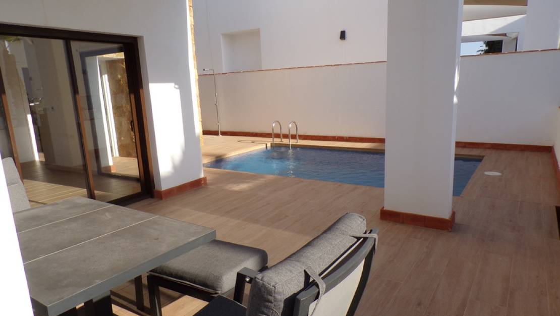 Venta - Chalet - Torrevieja