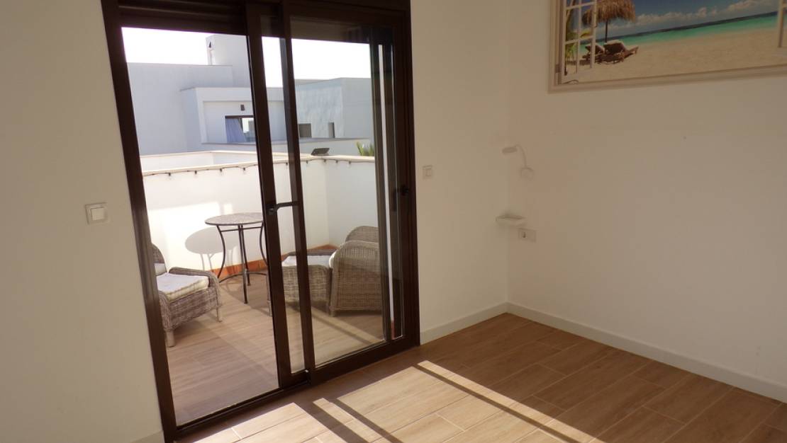 Venta - Chalet - Torrevieja