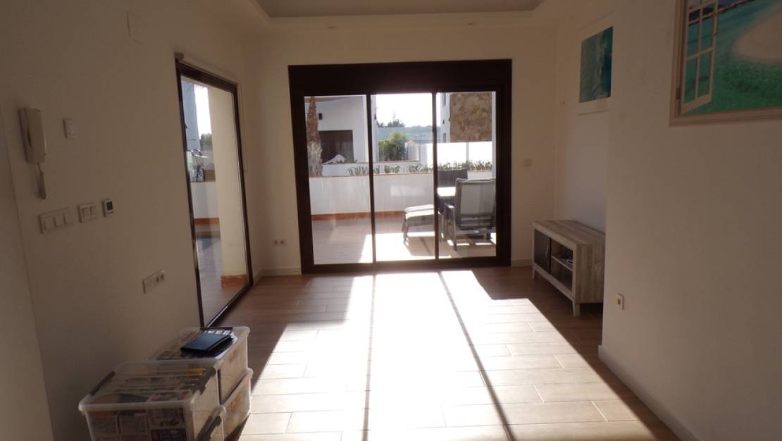 Venta - Chalet - Torrevieja