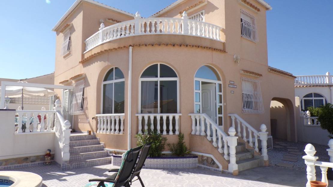 Venta - Chalet - Villamartin