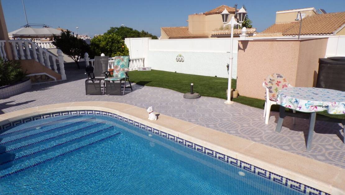 Venta - Chalet - Villamartin