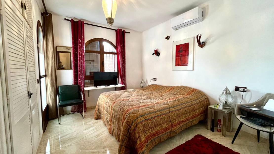 Venta - Chalet - Villamartin