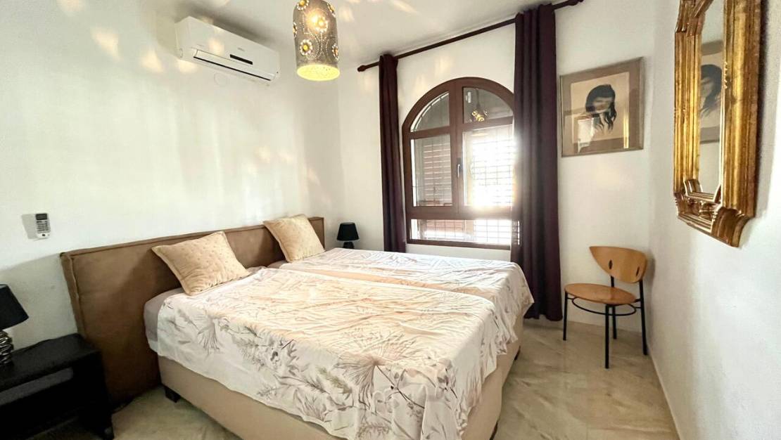 Venta - Chalet - Villamartin
