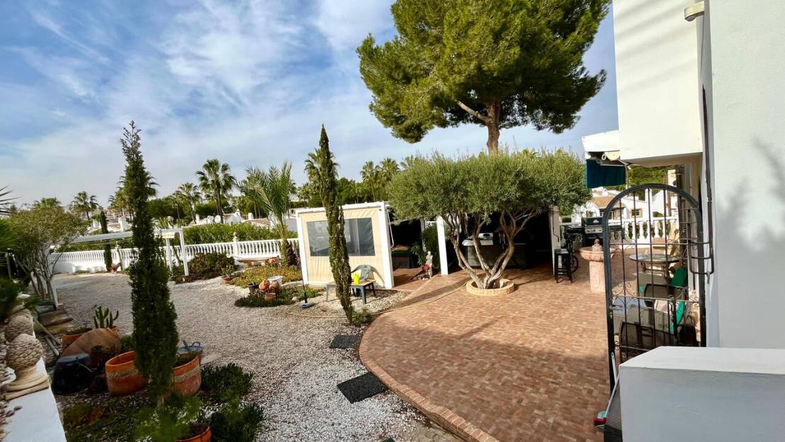 Venta - Chalet - Villamartin