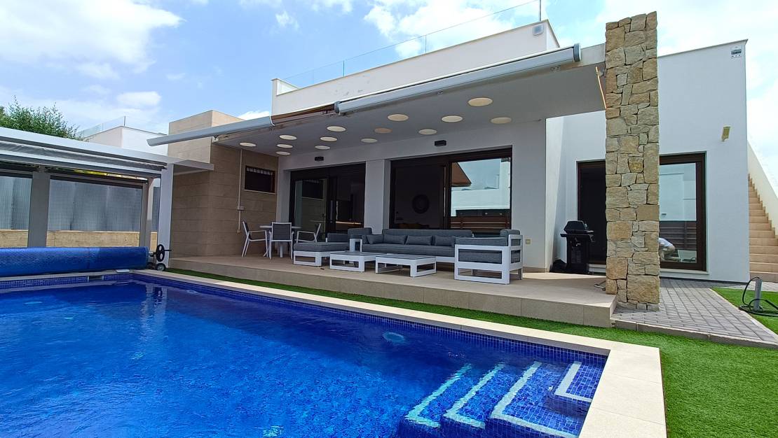 Venta - Chalet - Vistabella Golf