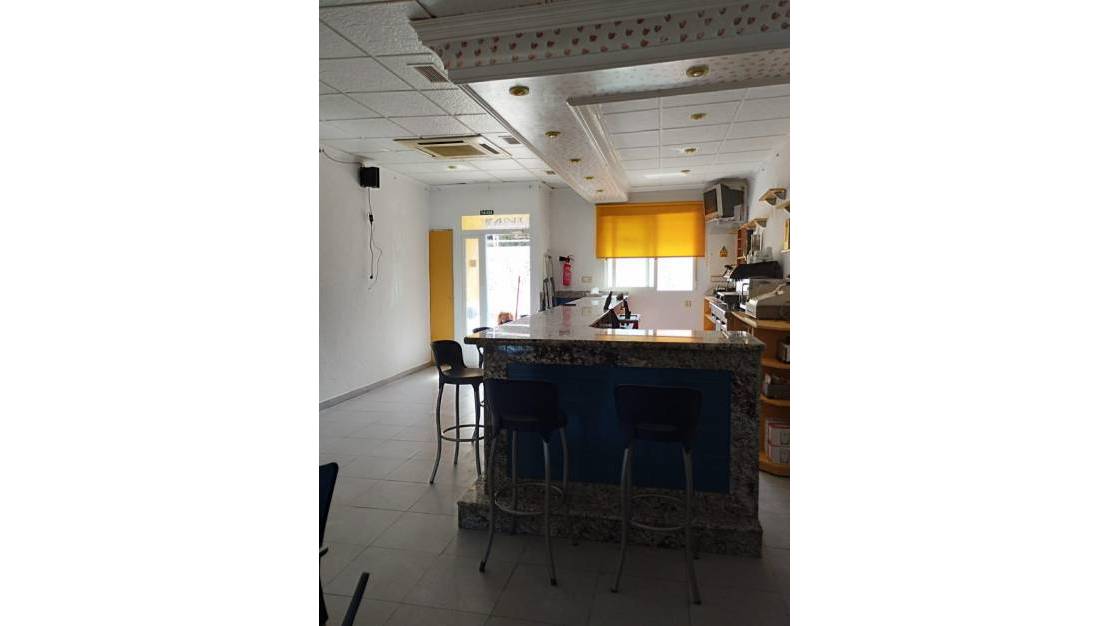 Venta - Comercial - Abanilla