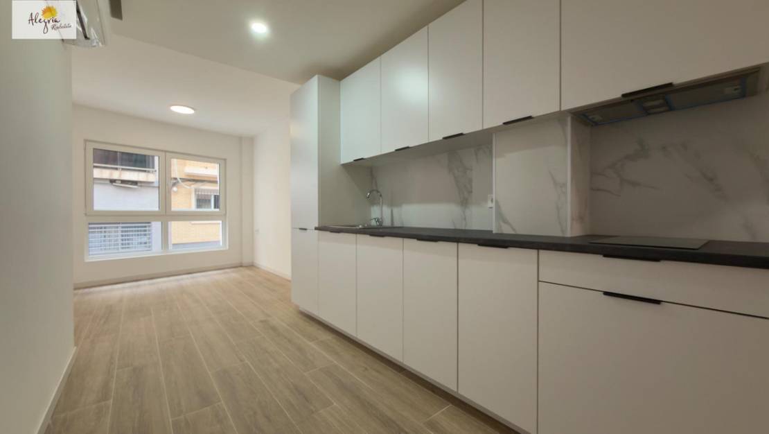 Venta - Commercial property - Alicante - Alicante Centro