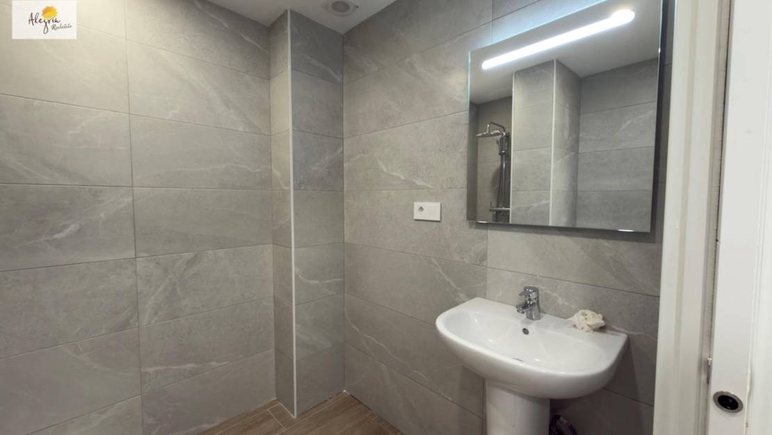 Venta - Commercial property - Alicante - Alicante Centro